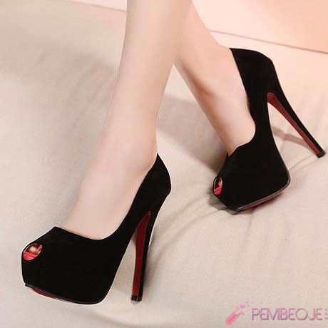 siyah bayan ayakkabı