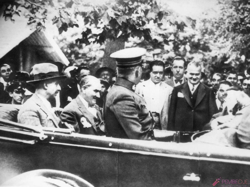 Mustafa Kemal Atatürk Resimleri - Fotoğrafları (117)