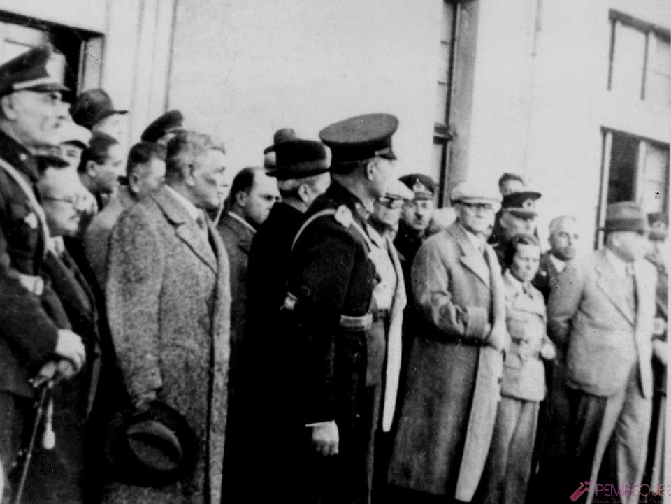 Mustafa Kemal Atatürk Resimleri - Fotoğrafları (158)