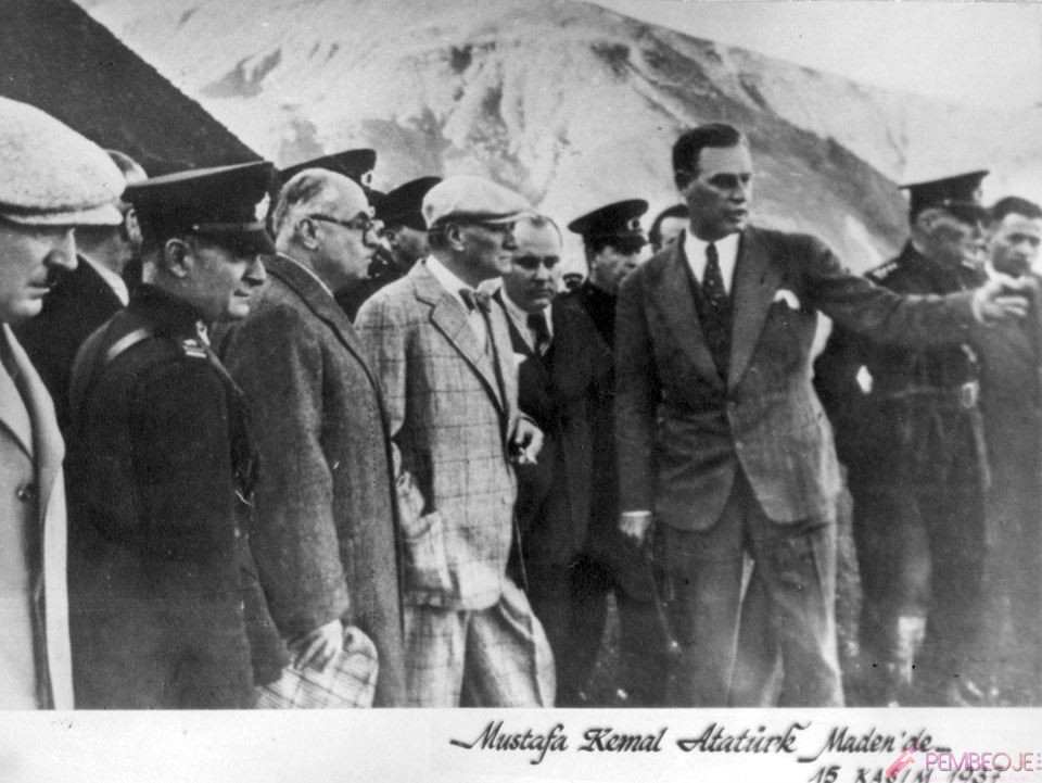 Mustafa Kemal Atatürk Resimleri - Fotoğrafları (210)