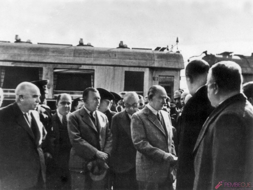 Mustafa Kemal Atatürk Resimleri - Fotoğrafları (214)