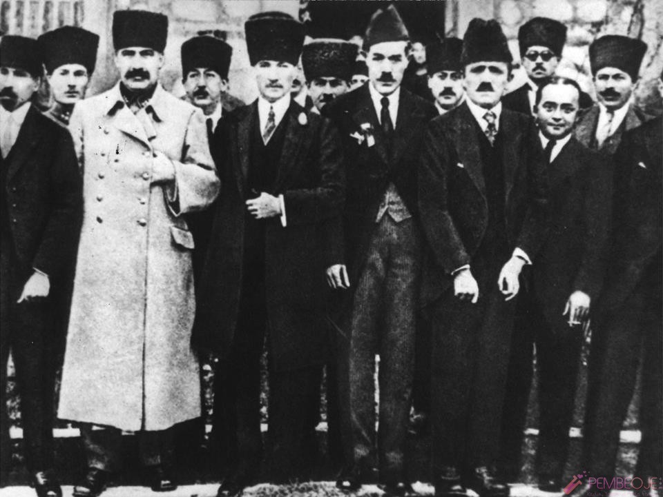 Mustafa Kemal Atatürk Resimleri - Fotoğrafları (217)