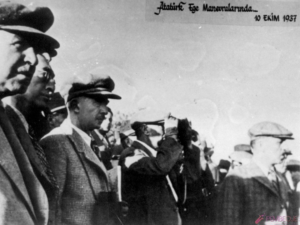 Mustafa Kemal Atatürk Resimleri - Fotoğrafları (228)