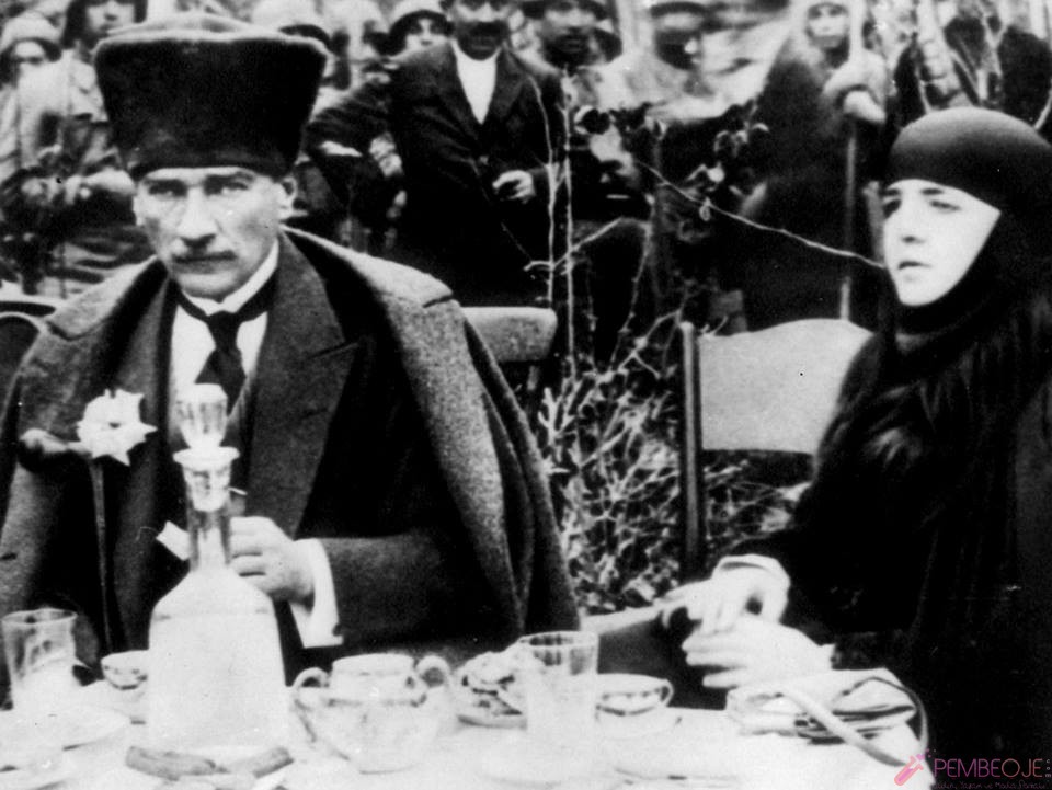 Mustafa Kemal Atatürk Resimleri - Fotoğrafları (229)
