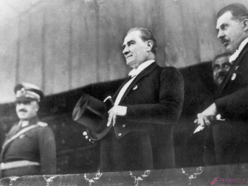 Mustafa Kemal Atatürk Resimleri - Fotoğrafları (232)
