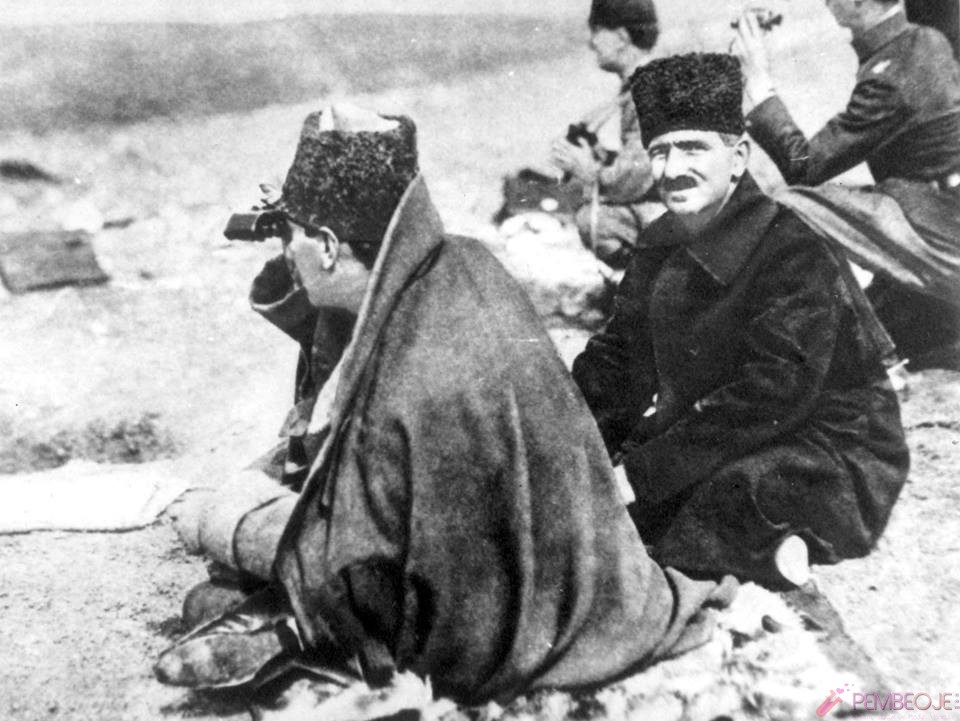 Mustafa Kemal Atatürk Resimleri - Fotoğrafları (244)