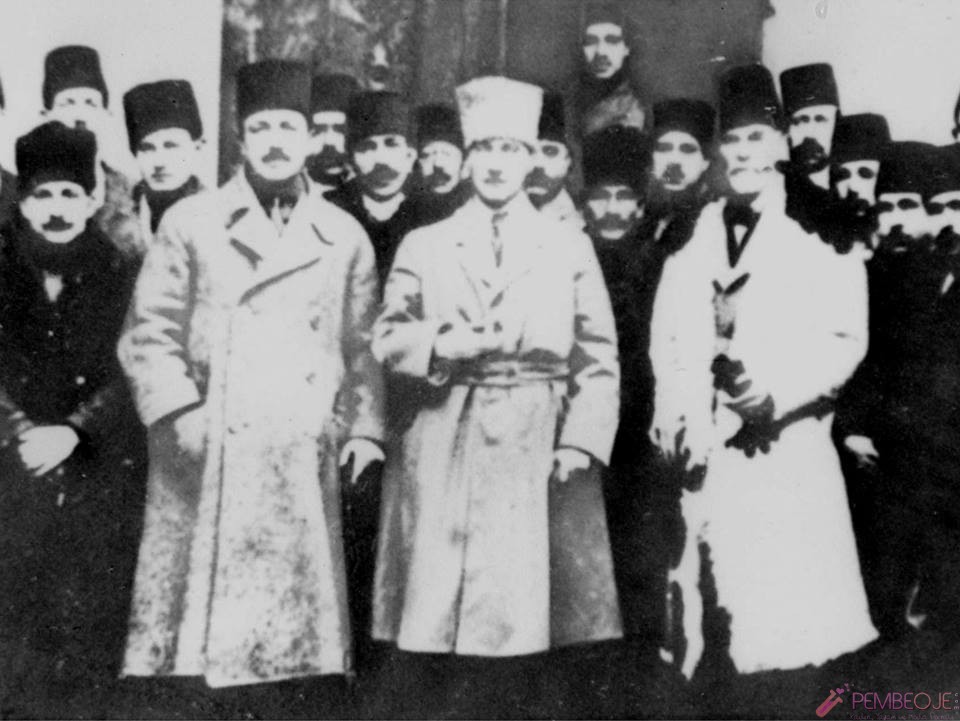 Mustafa Kemal Atatürk Resimleri - Fotoğrafları (272)