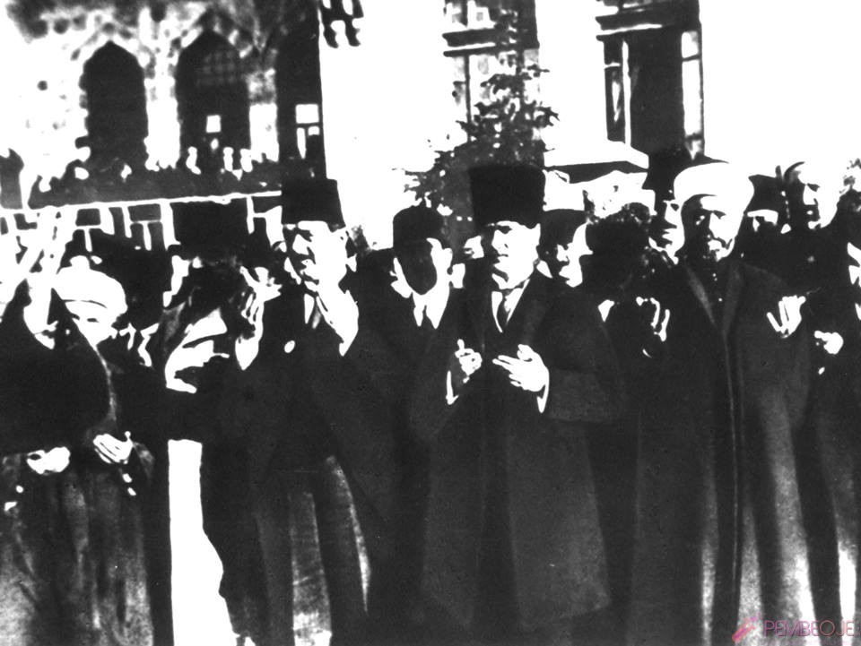 Mustafa Kemal Atatürk Resimleri - Fotoğrafları (273)