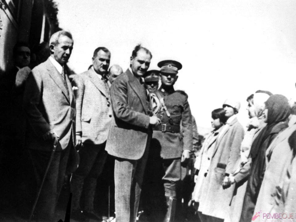 Mustafa Kemal Atatürk Resimleri - Fotoğrafları (280)