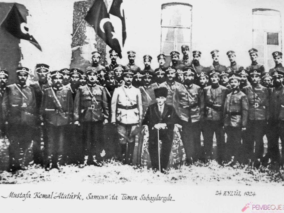 Mustafa Kemal Atatürk Resimleri - Fotoğrafları (299)