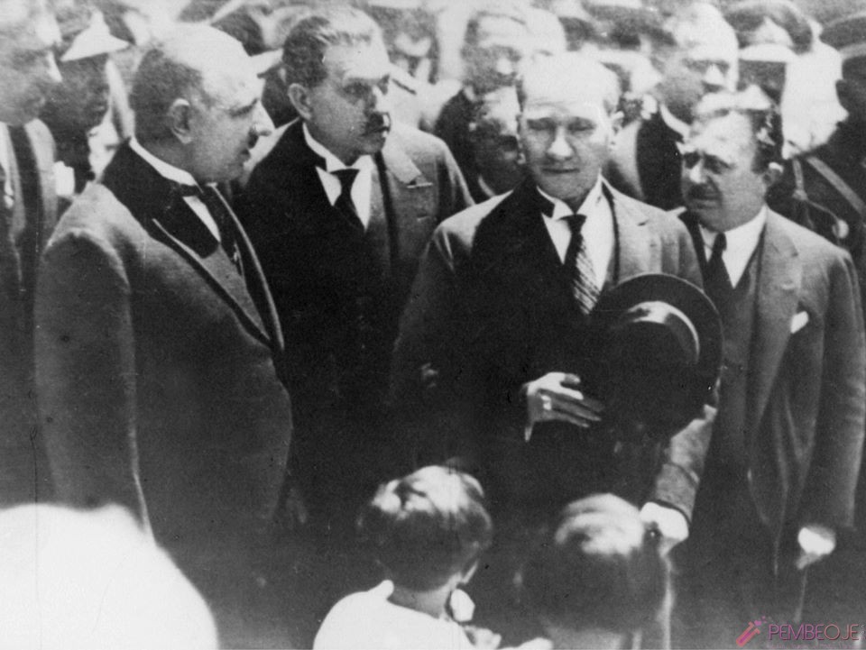 Mustafa Kemal Atatürk Resimleri - Fotoğrafları (344)
