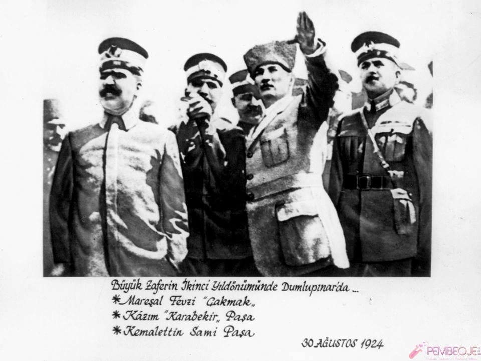 Mustafa Kemal Atatürk Resimleri - Fotoğrafları (379)