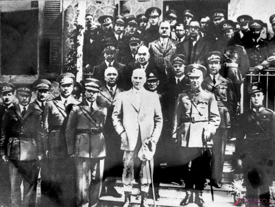 Mustafa Kemal Atatürk Resimleri - Fotoğrafları (39)