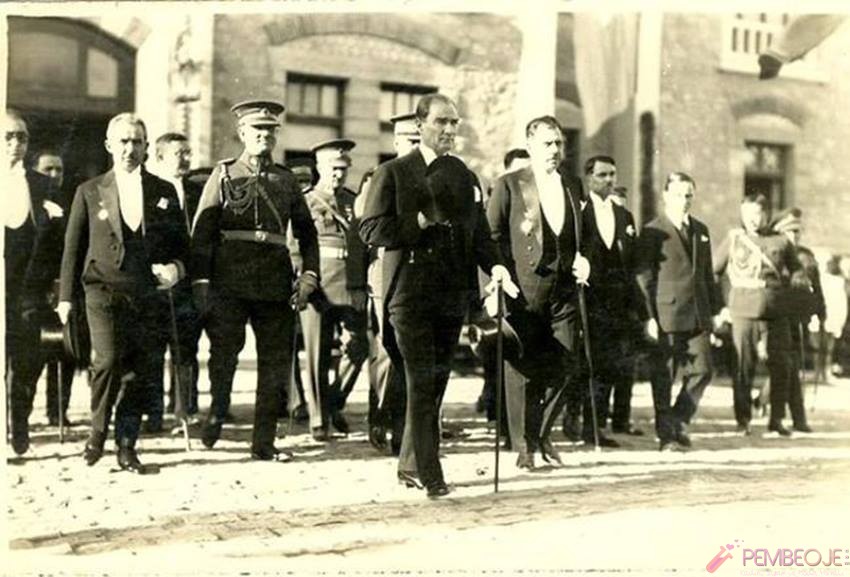 Mustafa Kemal Atatürk Resimleri - Fotoğrafları (411)