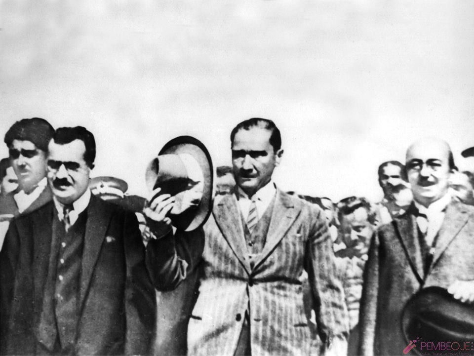 Mustafa Kemal Atatürk Resimleri - Fotoğrafları (84)